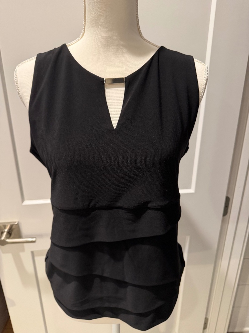 White House Black Market Black Sleeveless Top Layered Silver Tone Bar Large